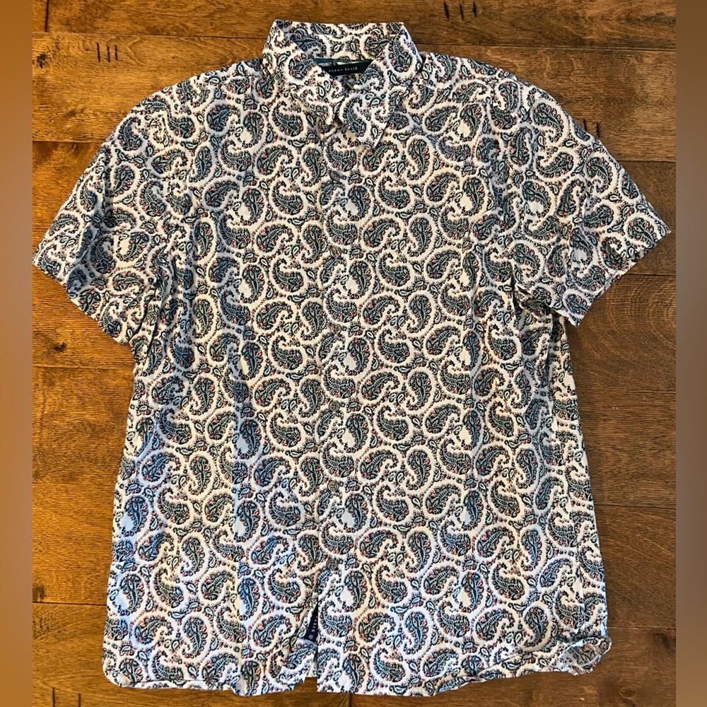 Perry Ellis Men’s Short Sleeve Button Up
